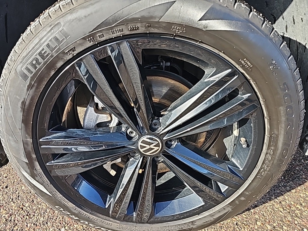 2023 Volkswagen Atlas Cross Sport 2.0T SEL R-Line