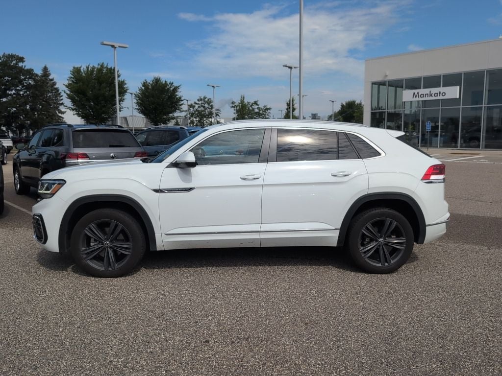 Used 2021 Volkswagen Atlas Cross Sport SEL R-Line with VIN 1V2SE2CA8MC220080 for sale in Mankato, Minnesota