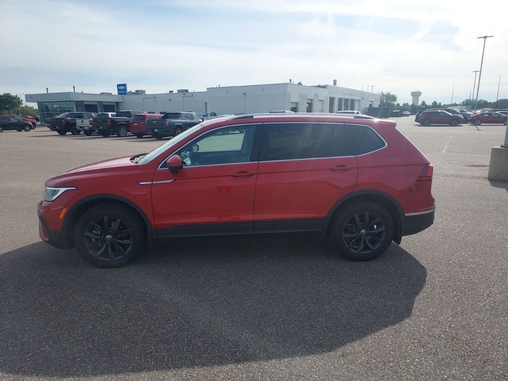 2024 Volkswagen Tiguan 2.0T SE