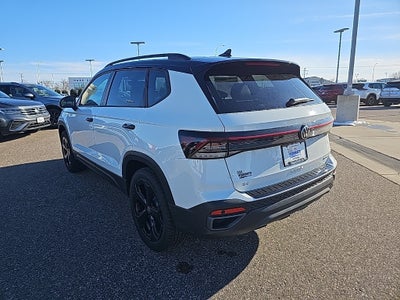 2025 Volkswagen Taos 1.5T SE Black