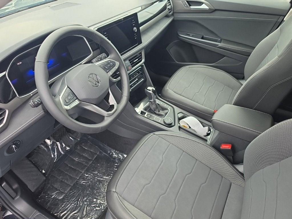 2027 Volkswagen Taos 1.5T SE Black
