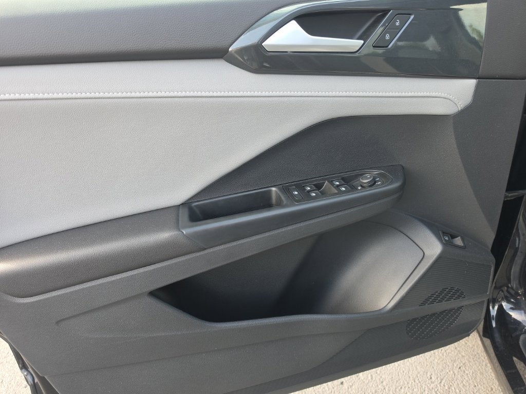 2023 Volkswagen Taos 1.5T SEL
