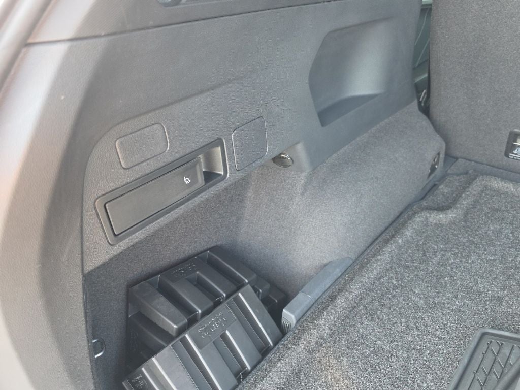 2022 Volkswagen Tiguan 2.0T SEL R-Line