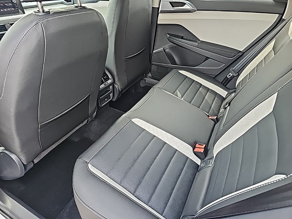 2025 Volkswagen Taos 1.5T SEL