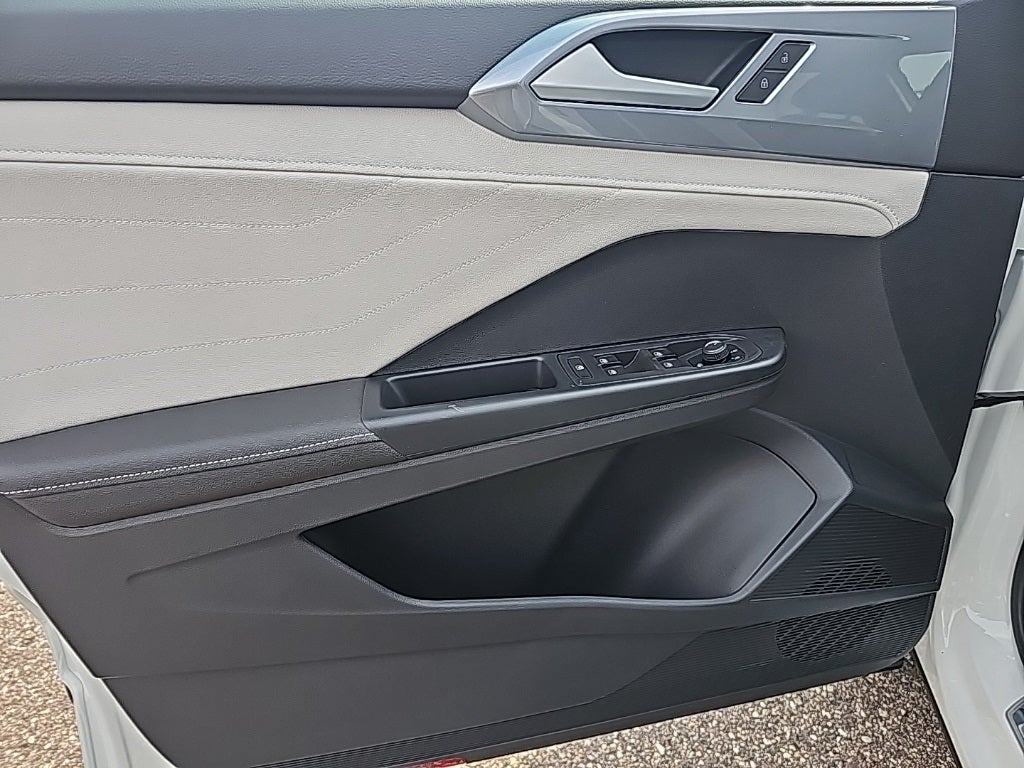 2025 Volkswagen Taos 1.5T SEL