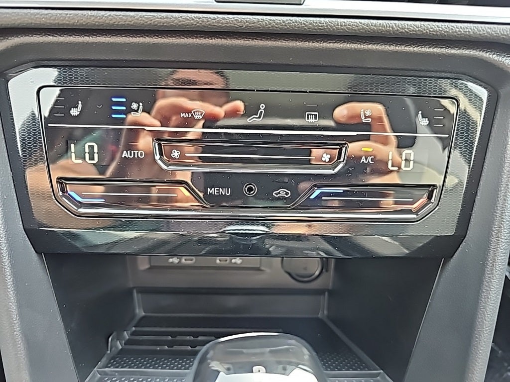 2025 Volkswagen Taos 1.5T SEL