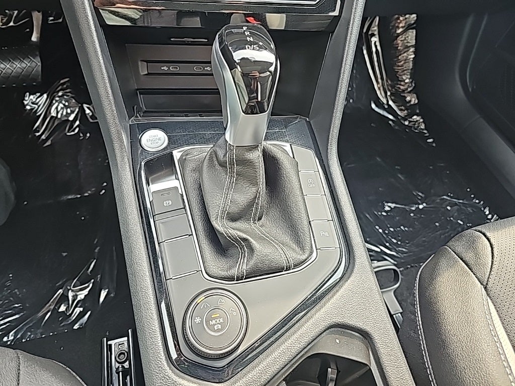 2025 Volkswagen Taos 1.5T SEL