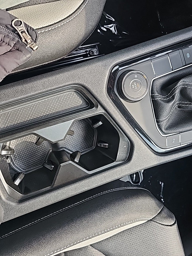 2025 Volkswagen Taos 1.5T SEL