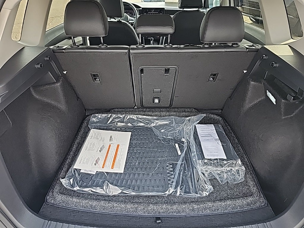 2025 Volkswagen Taos 1.5T SEL