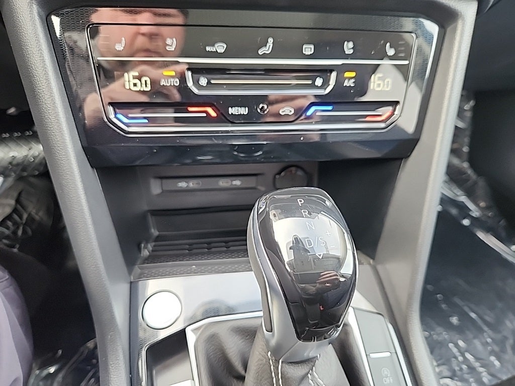 2026 Volkswagen Taos 1.5T SEL