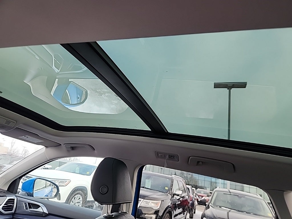 2026 Volkswagen Taos 1.5T SEL