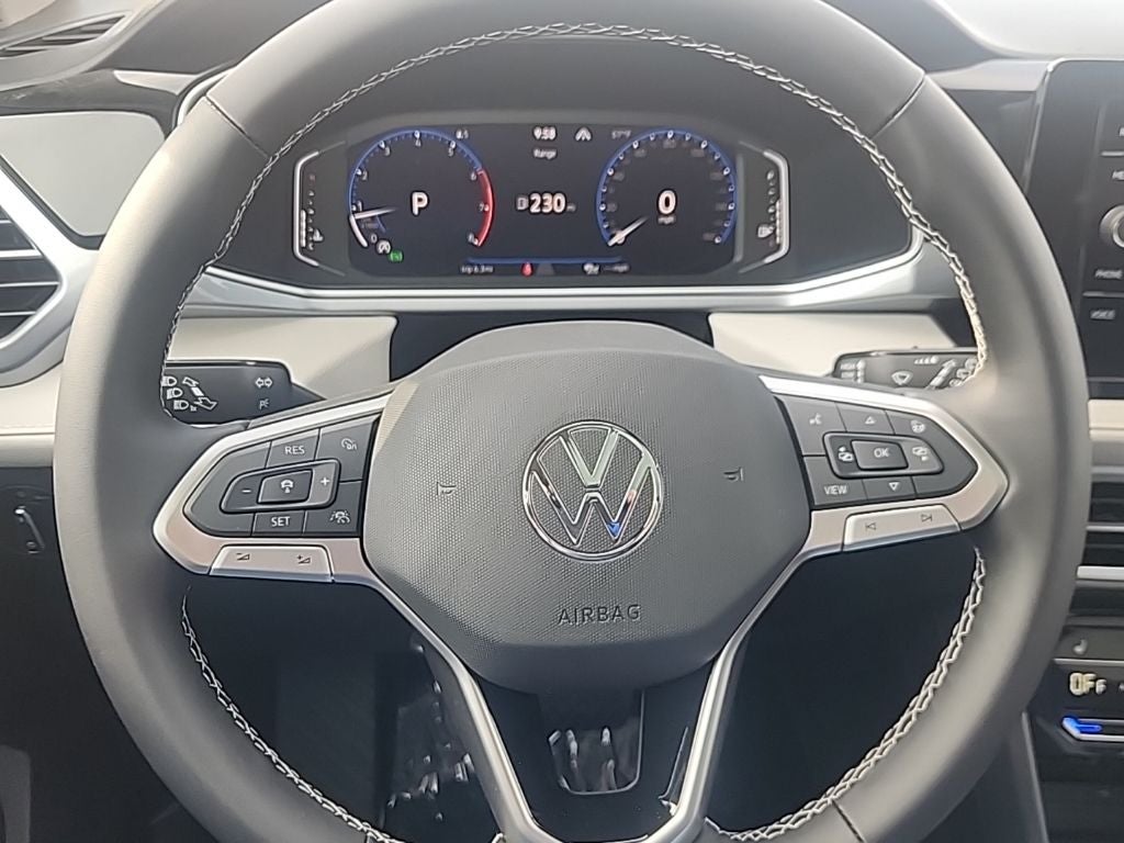 2026 Volkswagen Taos 1.5T SEL