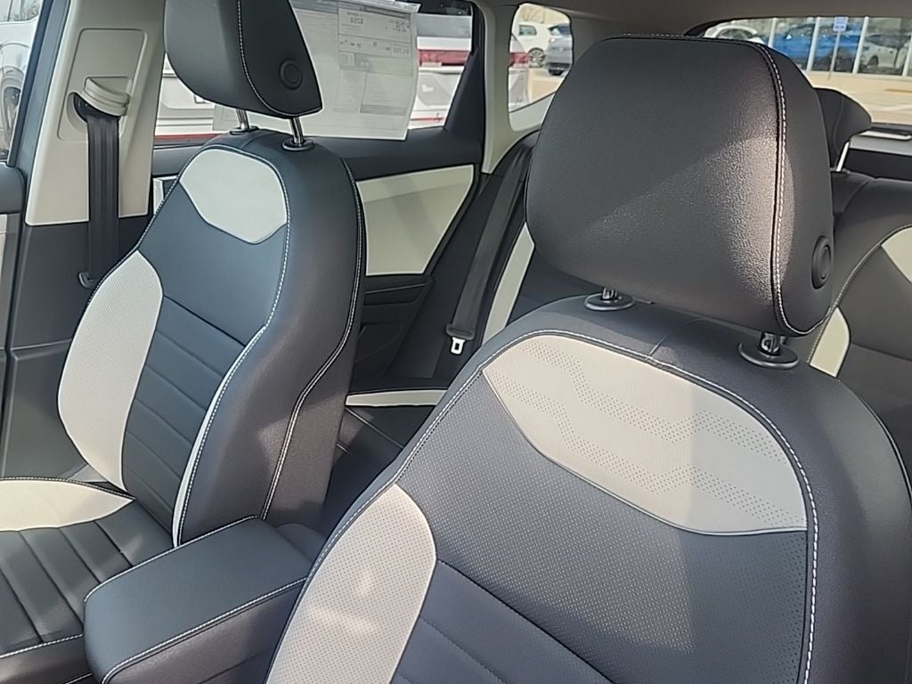 2026 Volkswagen Taos 1.5T SEL