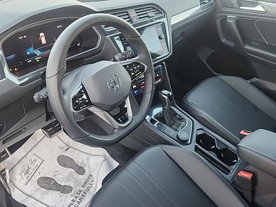 2024 Volkswagen Tiguan 2.0T SE R-Line Black