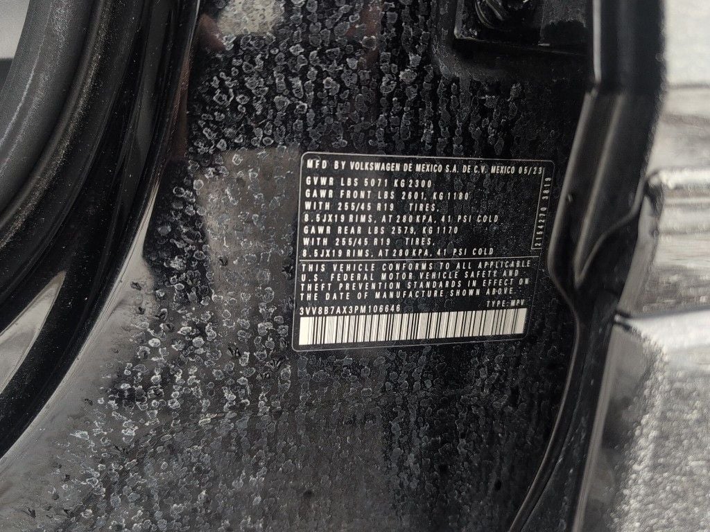 2023 Volkswagen Tiguan 2.0T SE R-Line Black