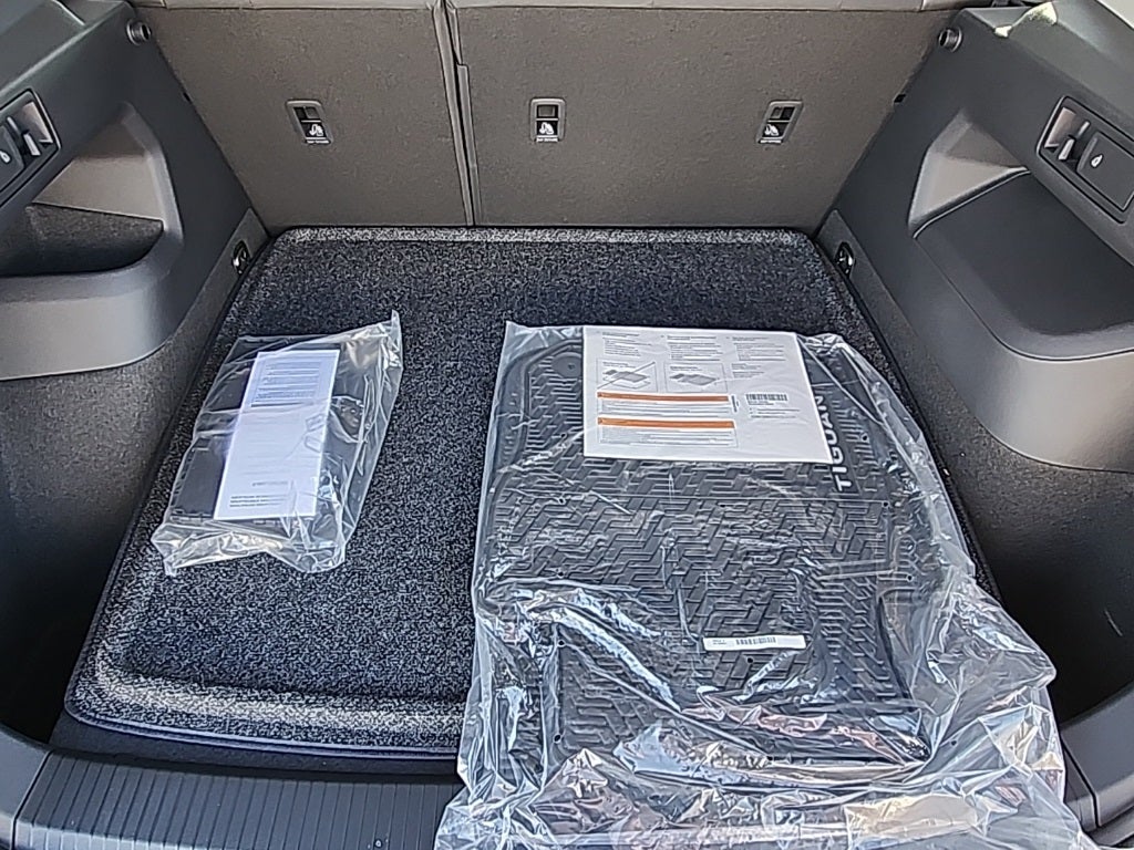 2025 Volkswagen Tiguan 2.0T S