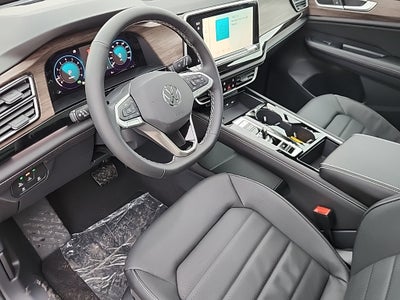 2026 Volkswagen Tiguan 2.0T SE R-Line Black