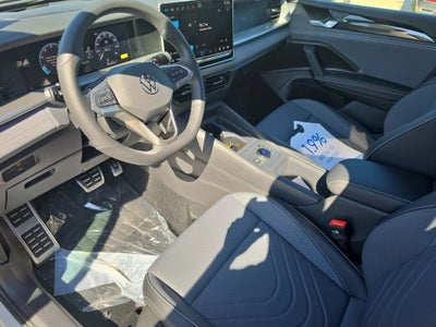 2026 Volkswagen Tiguan 2.0T SE R-Line Black