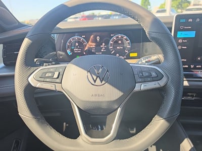 2026 Volkswagen Tiguan 2.0T SE R-Line Black
