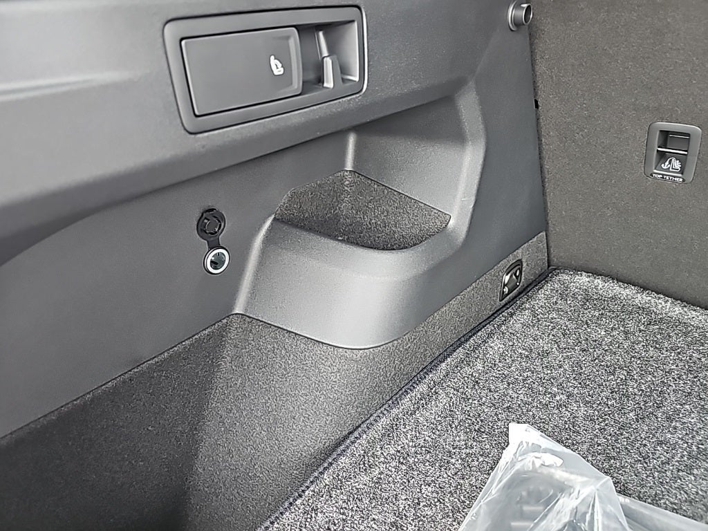 2025 Volkswagen Tiguan 2.0T SE R-Line Black