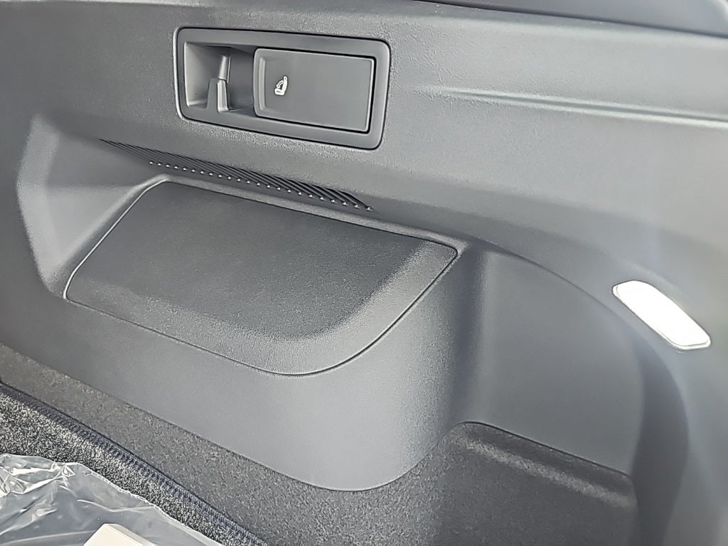 2025 Volkswagen Tiguan 2.0T SE R-Line Black