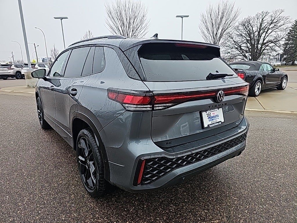 2025 Volkswagen Tiguan 2.0T SE R-Line Black