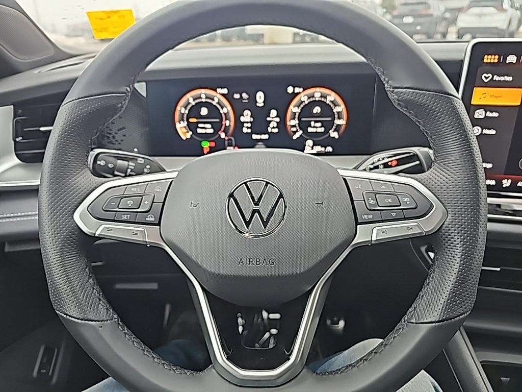 2025 Volkswagen Tiguan 2.0T SE R-Line Black