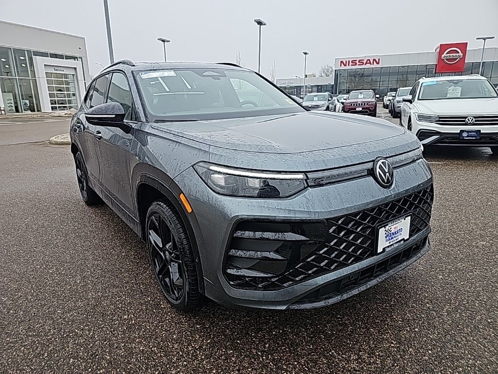 2025 Volkswagen Tiguan 2.0T SE R-Line Black