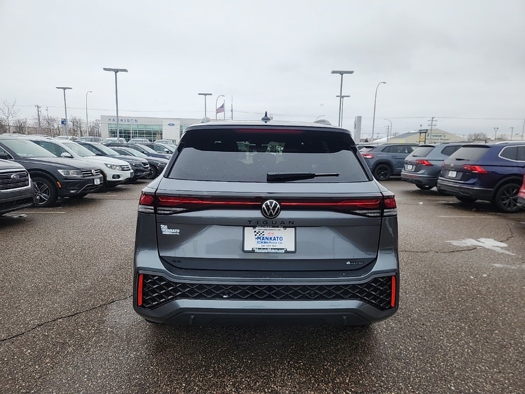 2026 Volkswagen Tiguan 2.0T SE R-Line Black