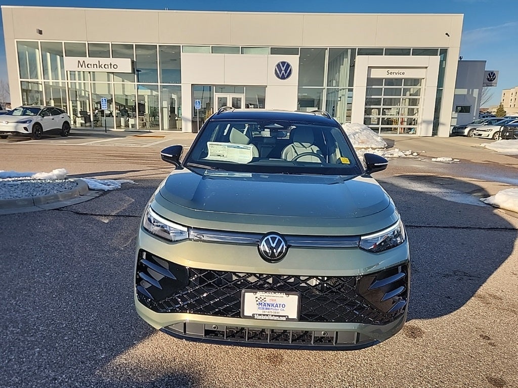 2026 Volkswagen Tiguan 2.0T SE R-Line Black