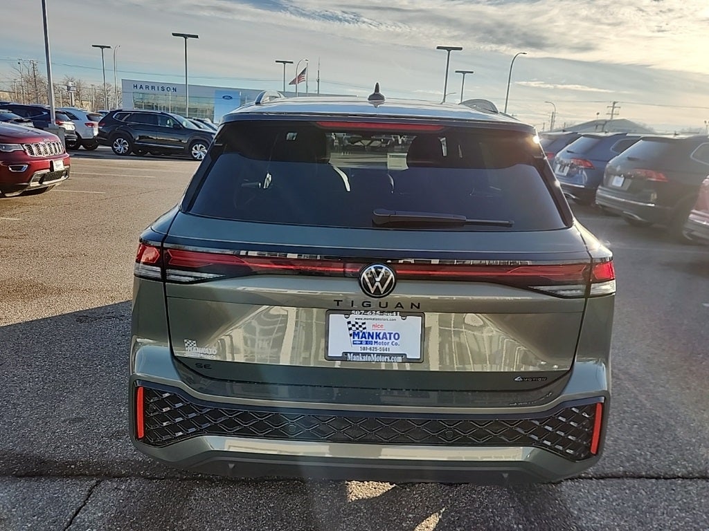 2026 Volkswagen Tiguan 2.0T SE R-Line Black