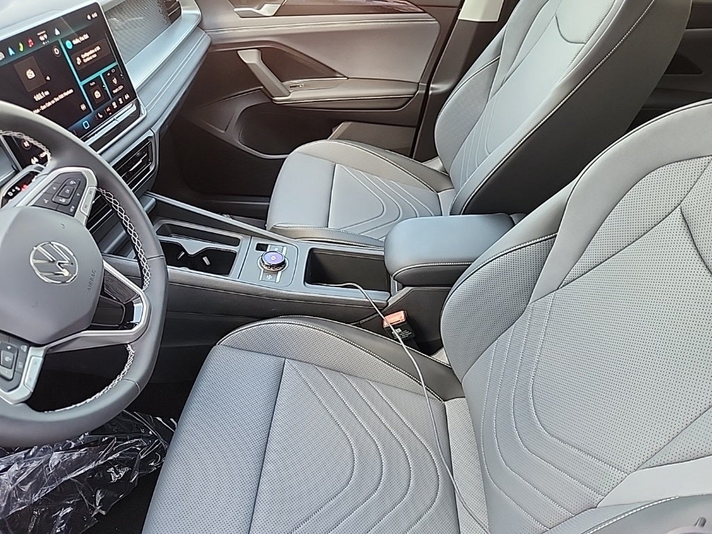 2025 Volkswagen Tiguan 2.0T SE