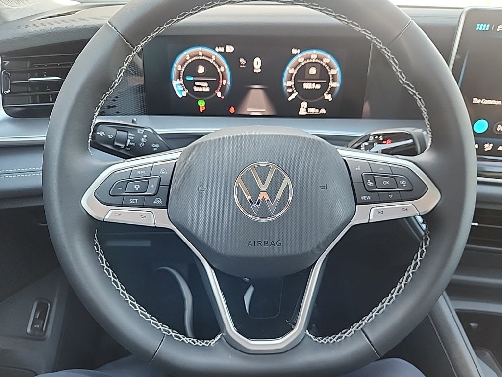2025 Volkswagen Tiguan 2.0T SE