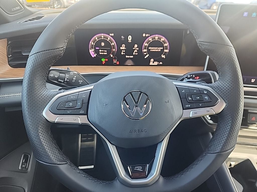 2026 Volkswagen Tiguan 2.0T SEL R-Line Turbo