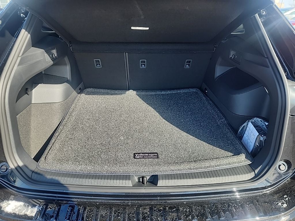 2026 Volkswagen Tiguan 2.0T SEL R-Line Turbo