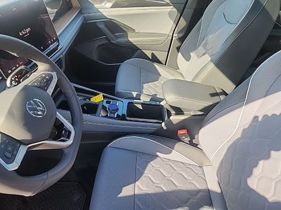 2026 Volkswagen Tiguan 2.0T SEL R-Line Turbo