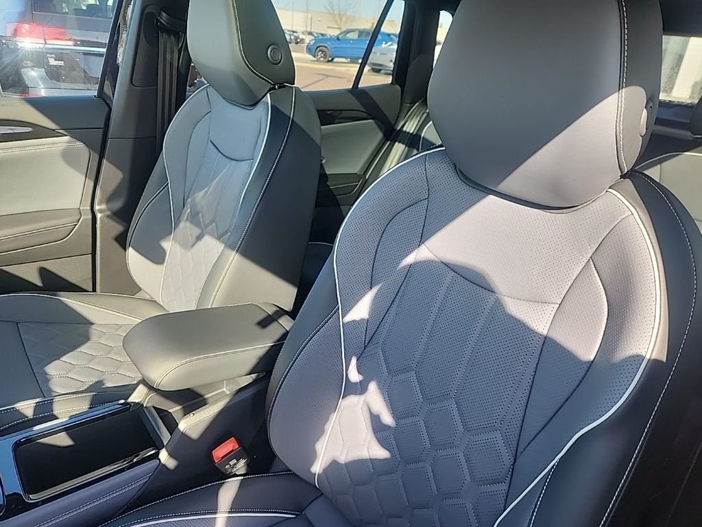 2026 Volkswagen Tiguan 2.0T SEL R-Line Turbo