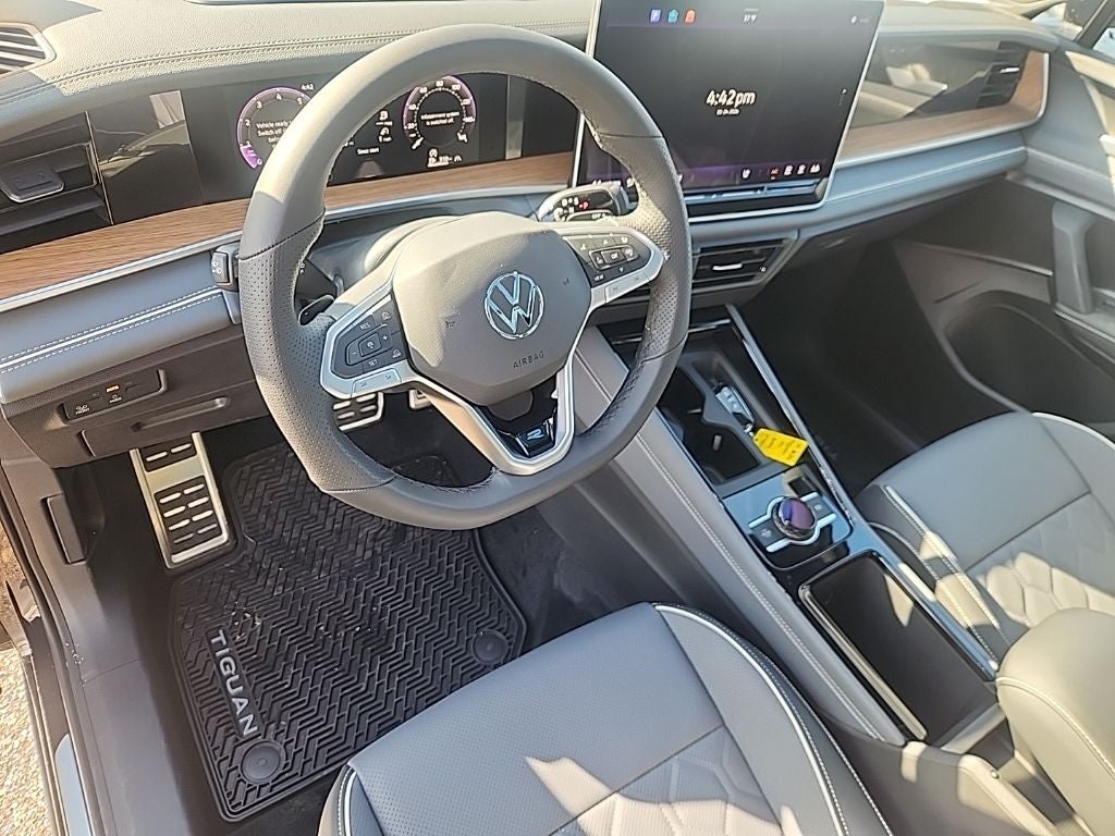 2026 Volkswagen Tiguan 2.0T SEL R-Line Turbo