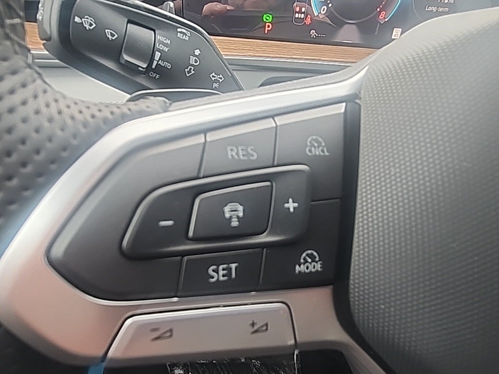 2026 Volkswagen Tiguan 2.0T SEL R-Line Turbo