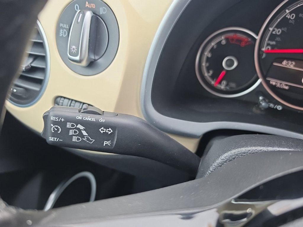 2019 Volkswagen Beetle Convertible 2.0T Final Edition SEL