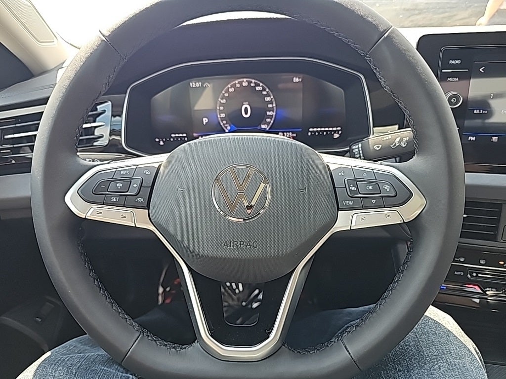 2025 Volkswagen Jetta 1.5T SE