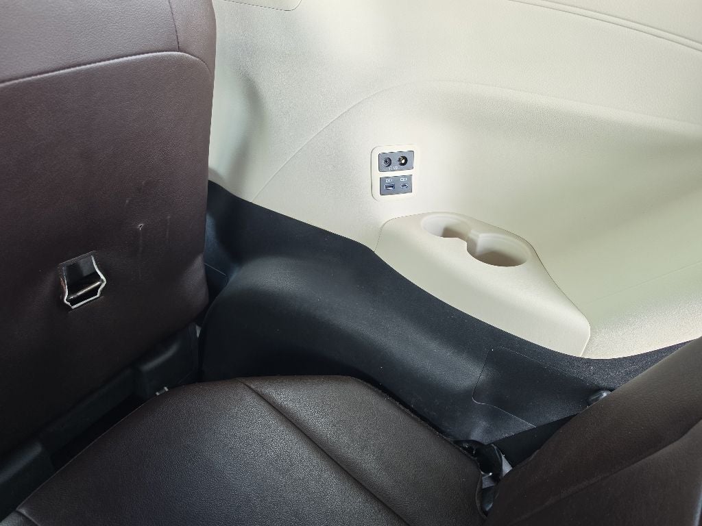 2021 Toyota Sienna Platinum 7 Passenger