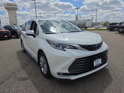 2021 Toyota Sienna Platinum 7 Passenger
