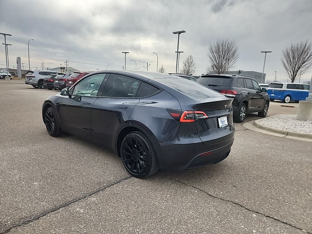 Used 2024 Tesla Model Y Long Range with VIN 7SAYGDEE9RA282423 for sale in Mankato, Minnesota