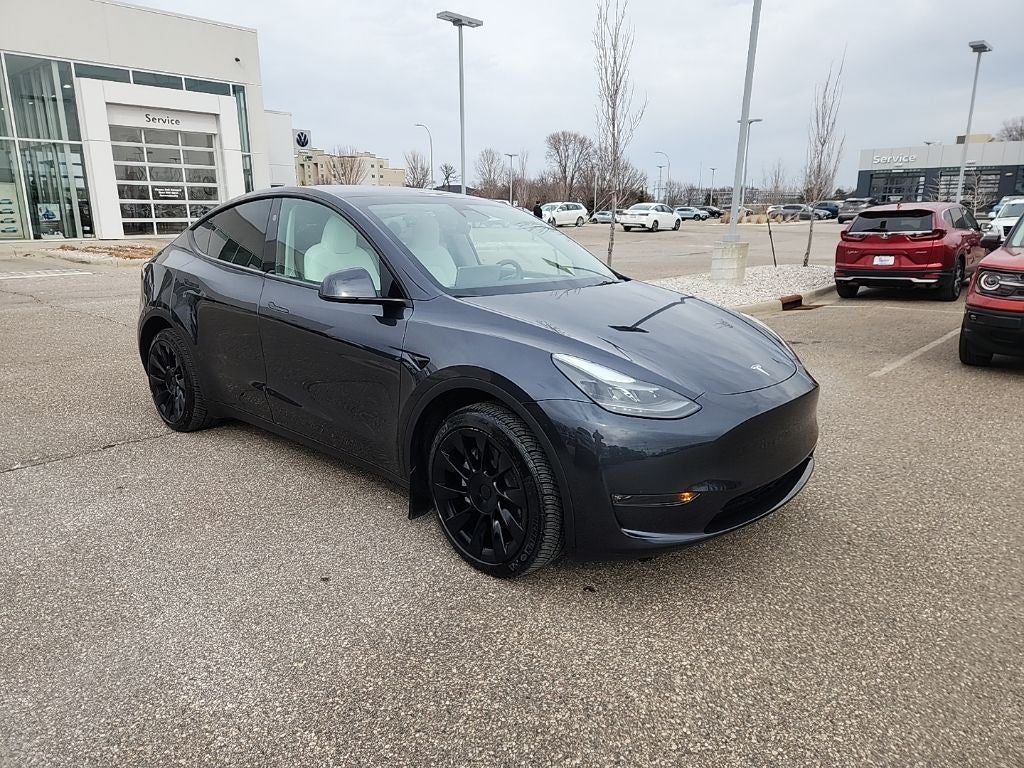 2024 Tesla Model Y Long Range