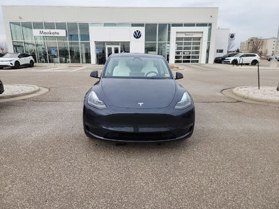 2024 Tesla Model Y Long Range