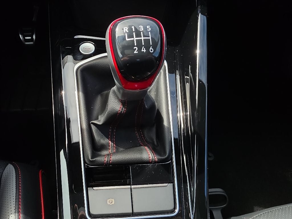 2024 Volkswagen Golf GTI SE