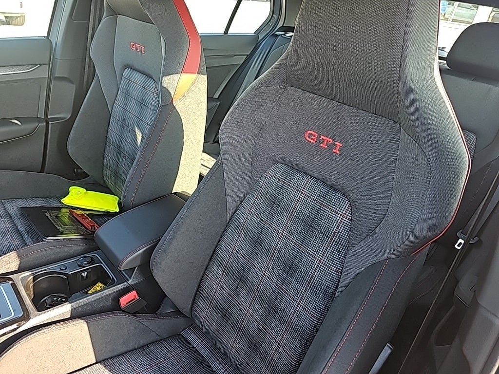2025 Volkswagen Golf GTI 2.0T S