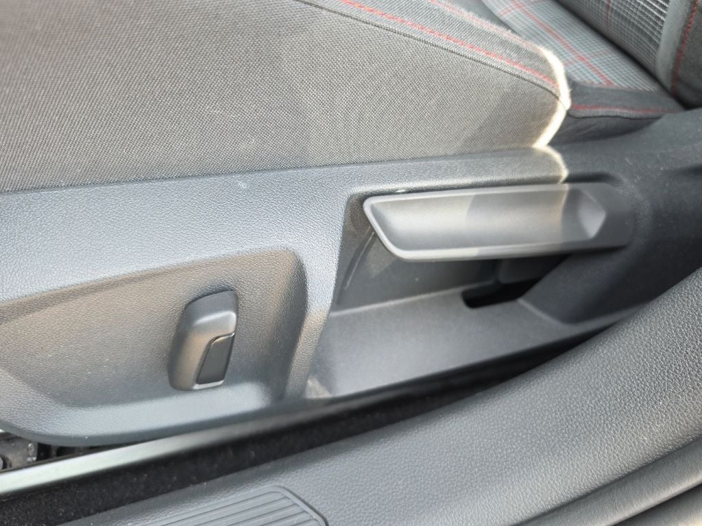 2022 Volkswagen Golf GTI 2.0T SE