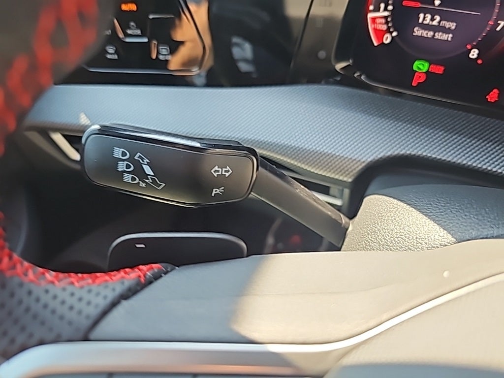 2025 Volkswagen Golf GTI 2.0T SE